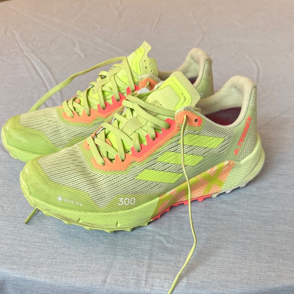 Adidas Women's Neon Green Athletic Shoes